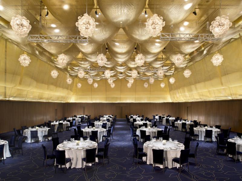 Le Meridien Zhengzhou Esterno foto