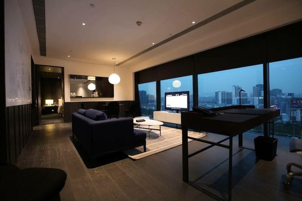 Le Meridien Zhengzhou Esterno foto